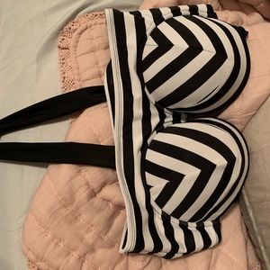 Torrid Size 1 Bikini Top